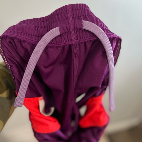 Women’s Nike Dri Fit Athletic Shorts Medium - Picture 5 of 5